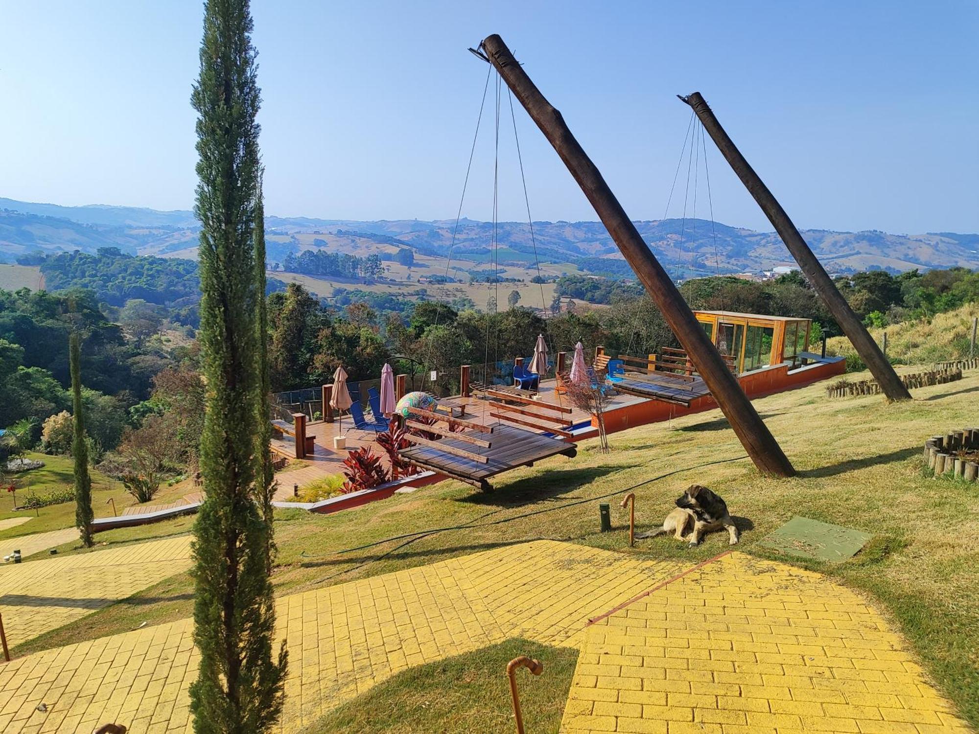 Caverna Dos Dinossauros, Vila Magica Hotel Bueno Brandão Екстериор снимка